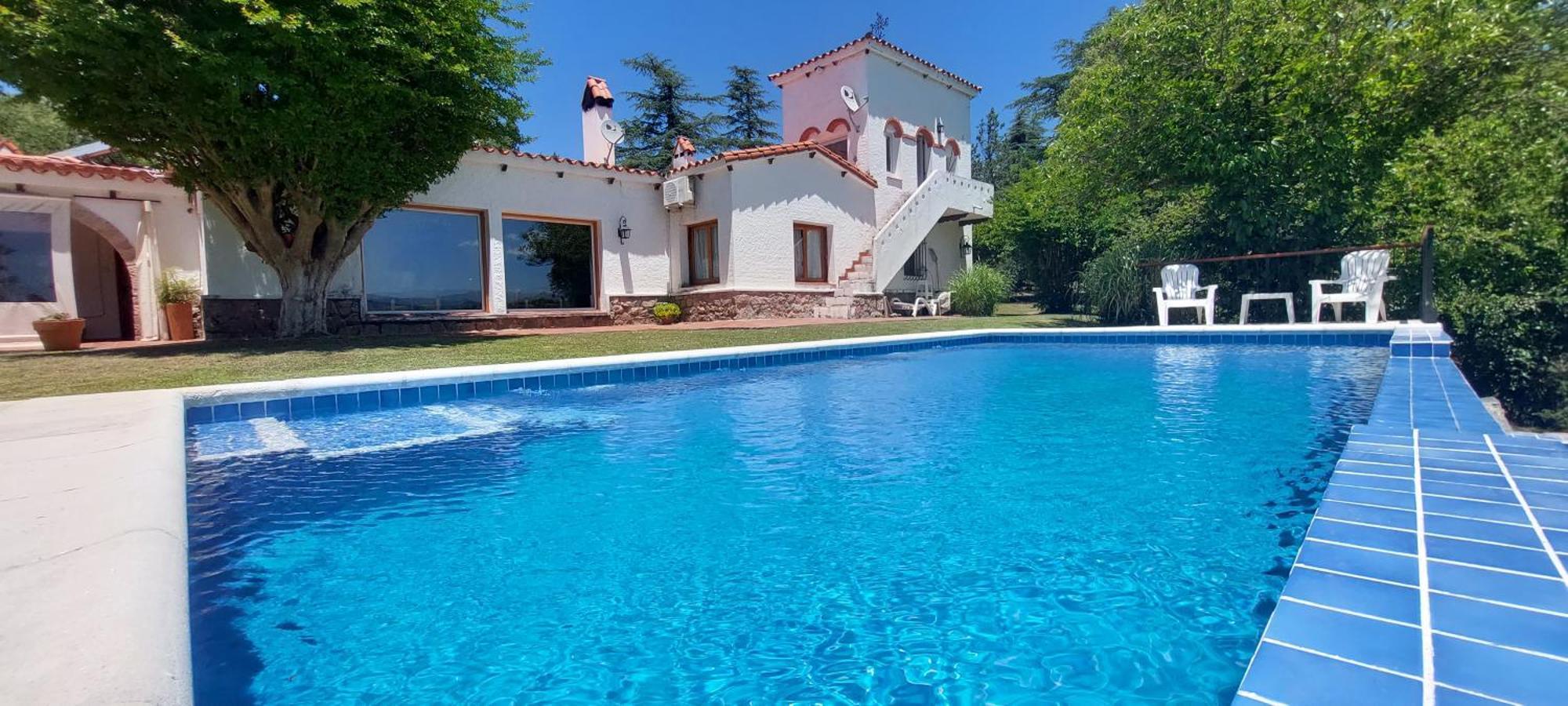 El Potrerillo Inn *